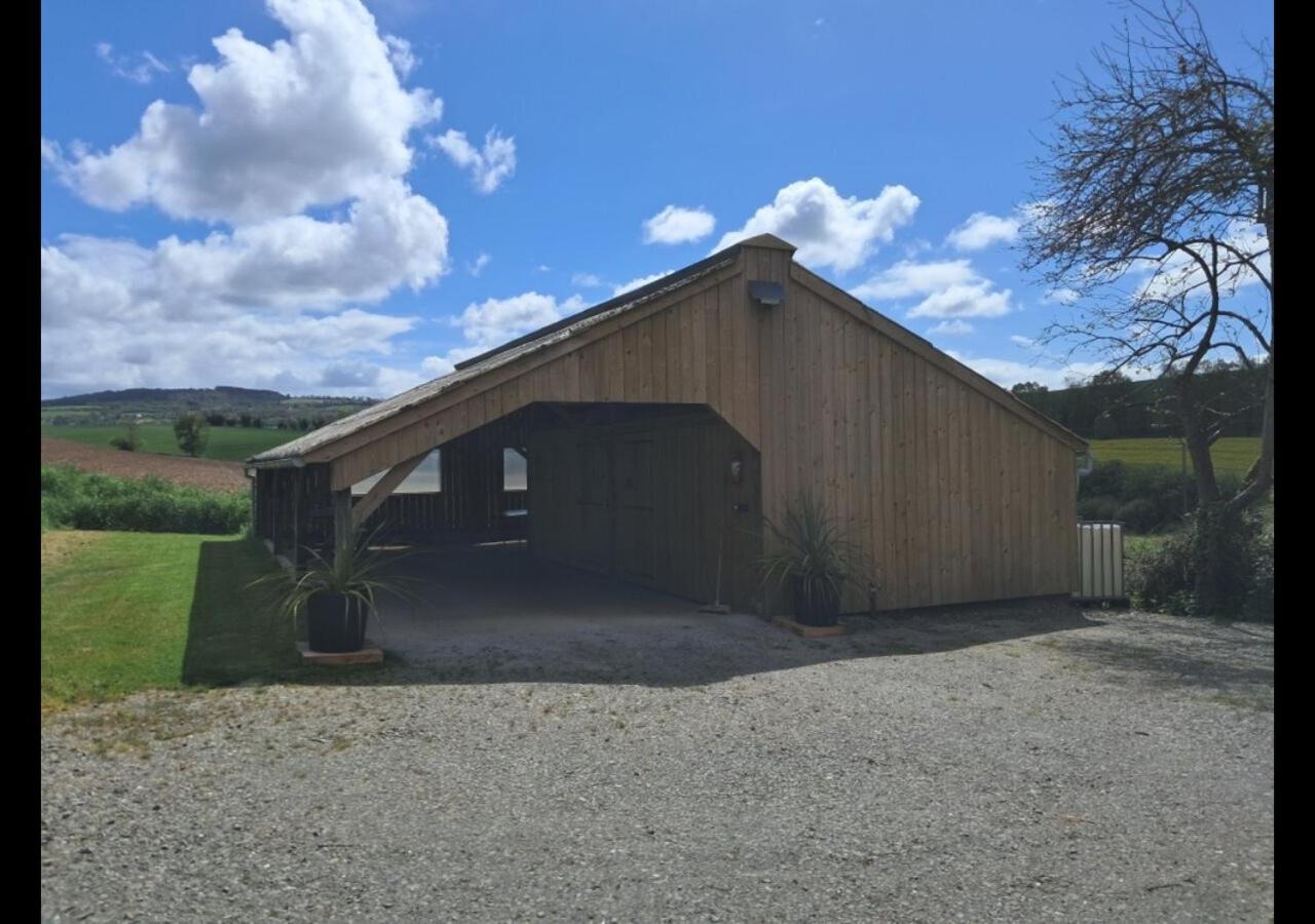 Chalets De Pont Cob Avec Spa Gouézec Exterior foto